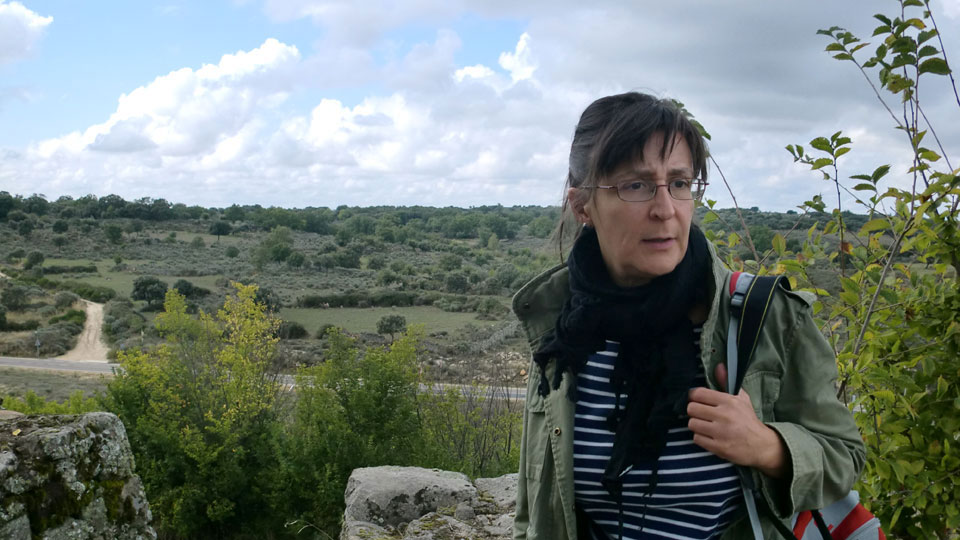 Charo Alonso en plena excursión campestre cultural